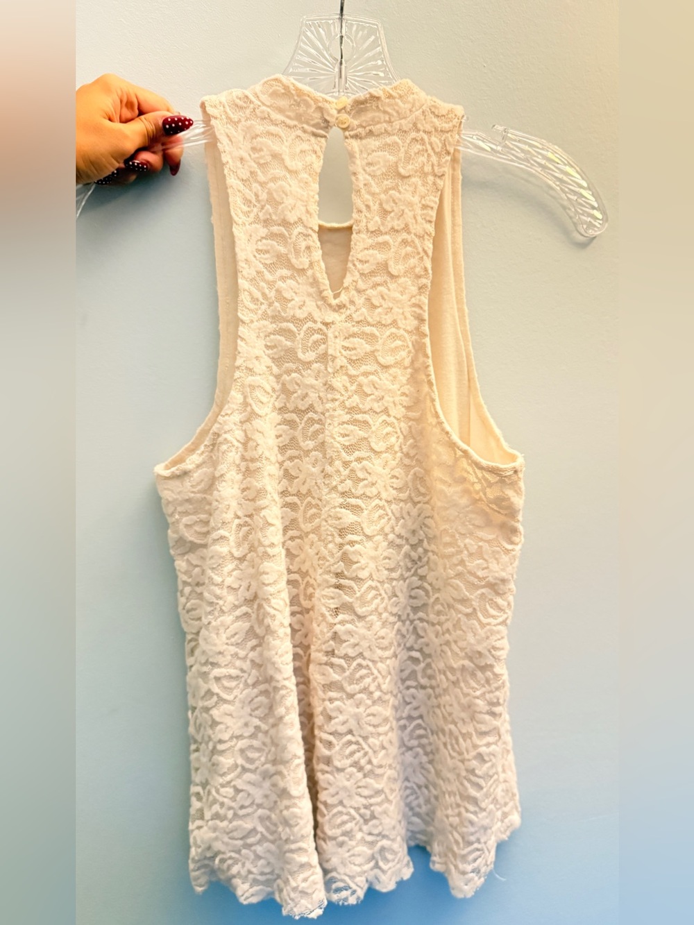 Hollister Cream Lace Sleeveless Camisole - Picture 2 of 6